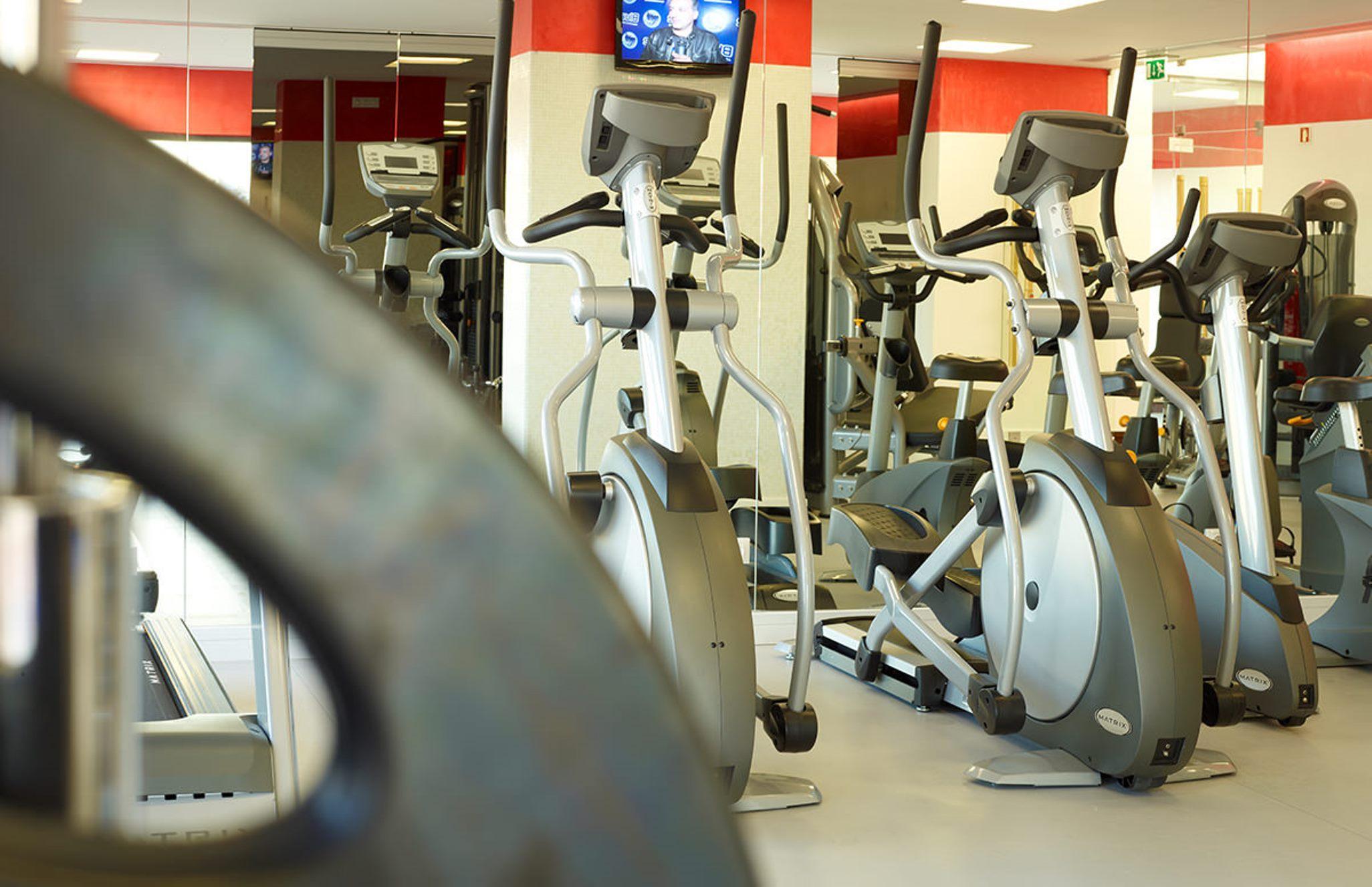 레알 마리나 호텔 앤 스파 오양 외부 사진 Elliptical cross trainer