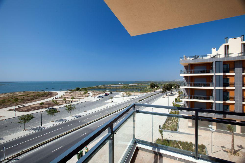 레알 마리나 호텔 앤 스파 오양 외부 사진 View of the sea from the apartment